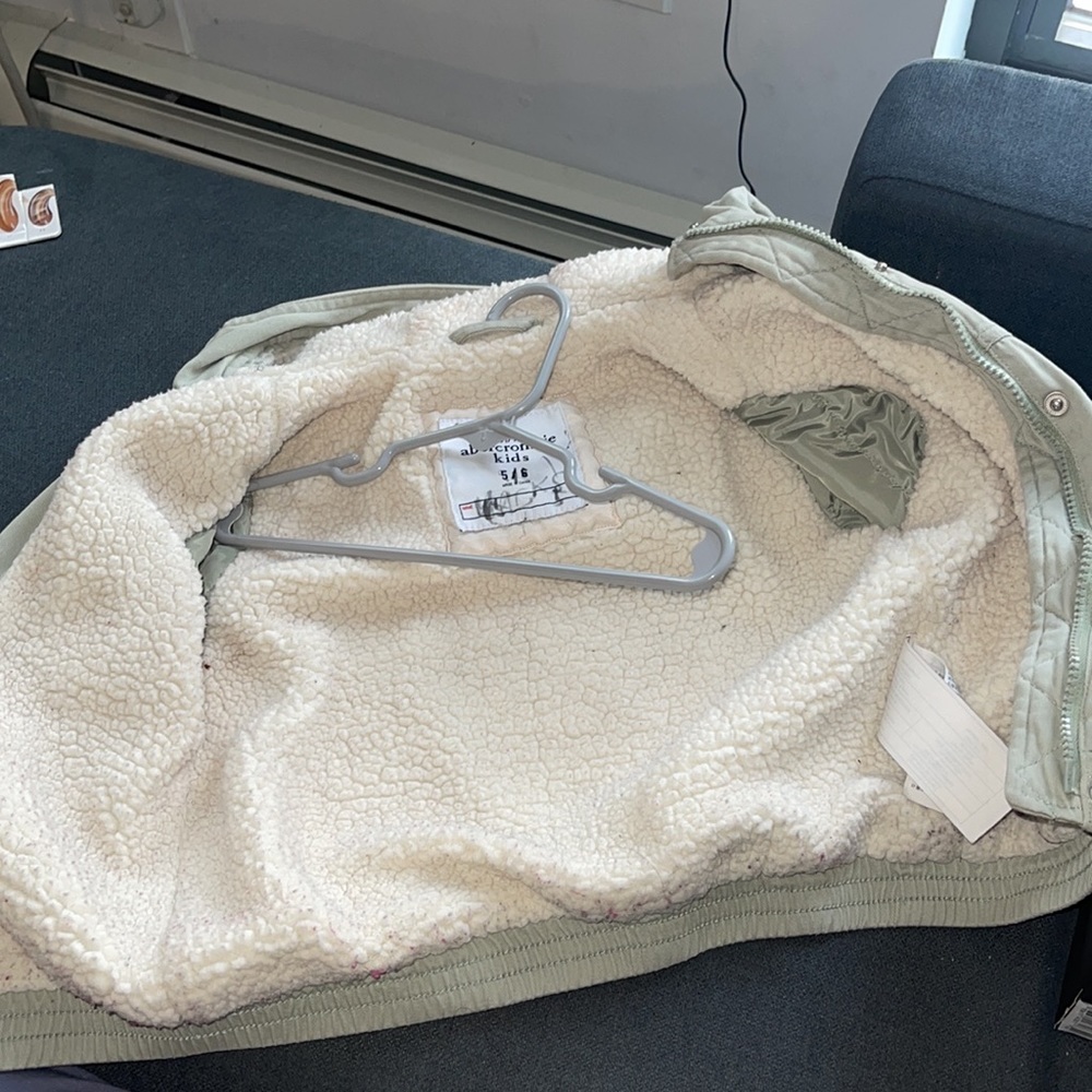 Winter jacket - Picture 3 of 4